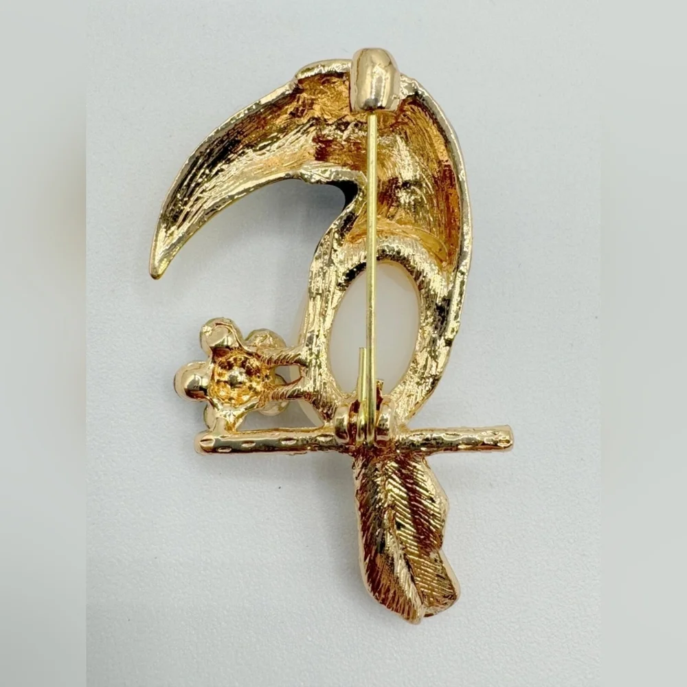 Gold Plated Muticolor White Crystal Floral Toucan Brooch - Picture 5 of 10